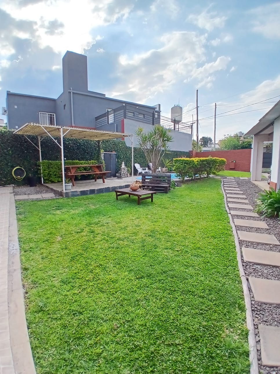 Imagen de la propiedad CASA EN VENTA – ZONA SUR DE PARANÁ 