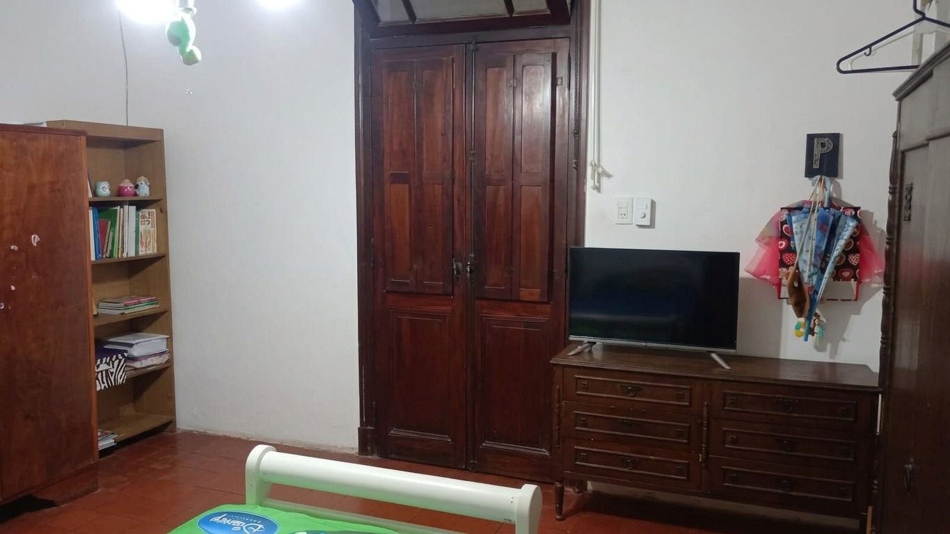 Imagen de la propiedad CASA EN VENTA – CERCA DEL PARQUE URQUIZA 