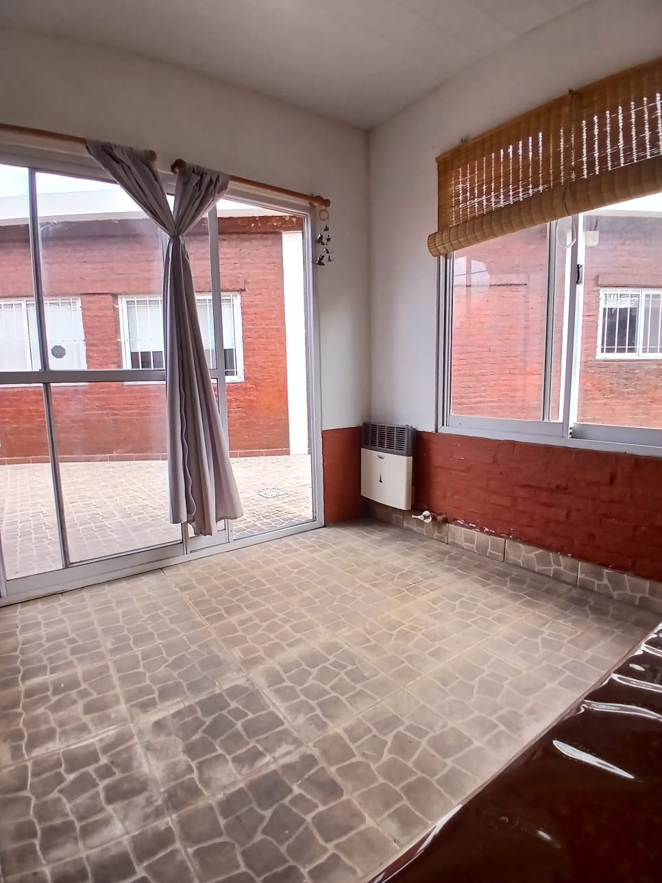 Imagen de la propiedad CASA EN VENTA – ZONA SUR DE PARANÁ 
