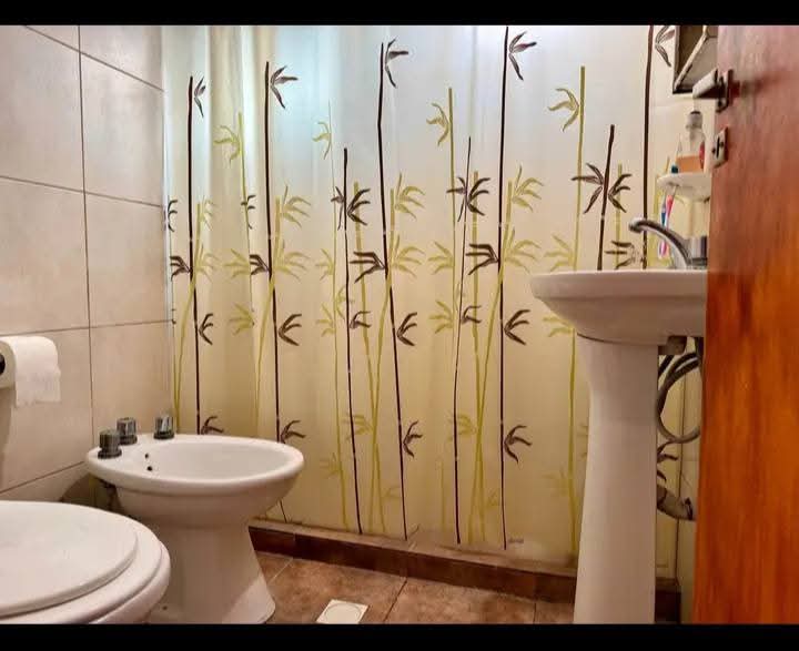 Imagen de la propiedad CASA EN VENTA CON PISCINA Y QUINCHO – COLONIA AVELLANEDA