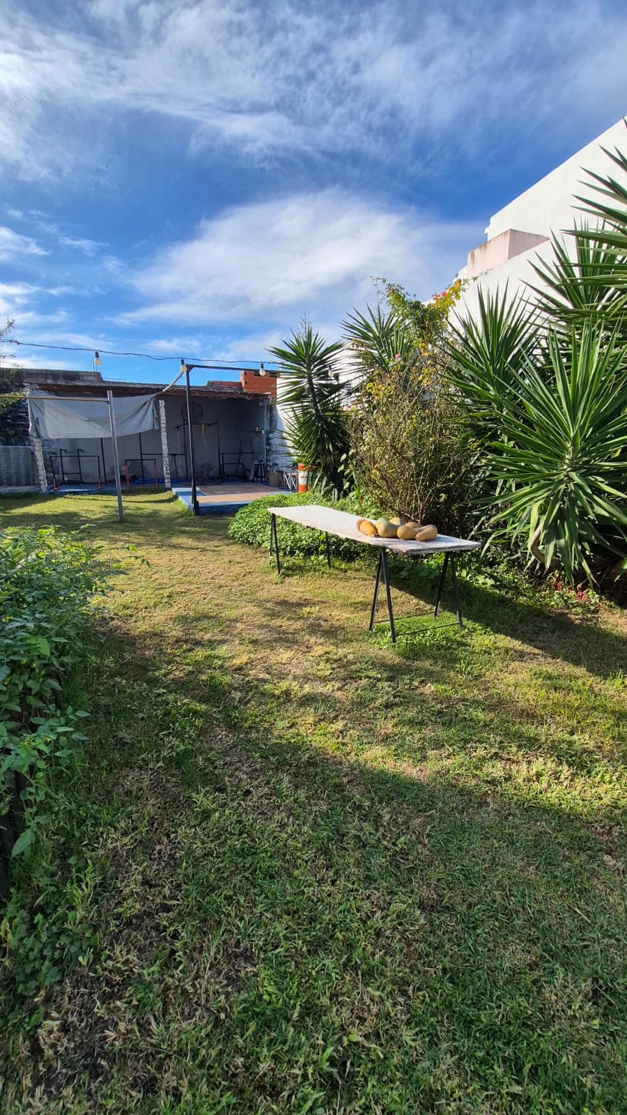 Imagen de la propiedad CASA CON TERRENO EN VENTA