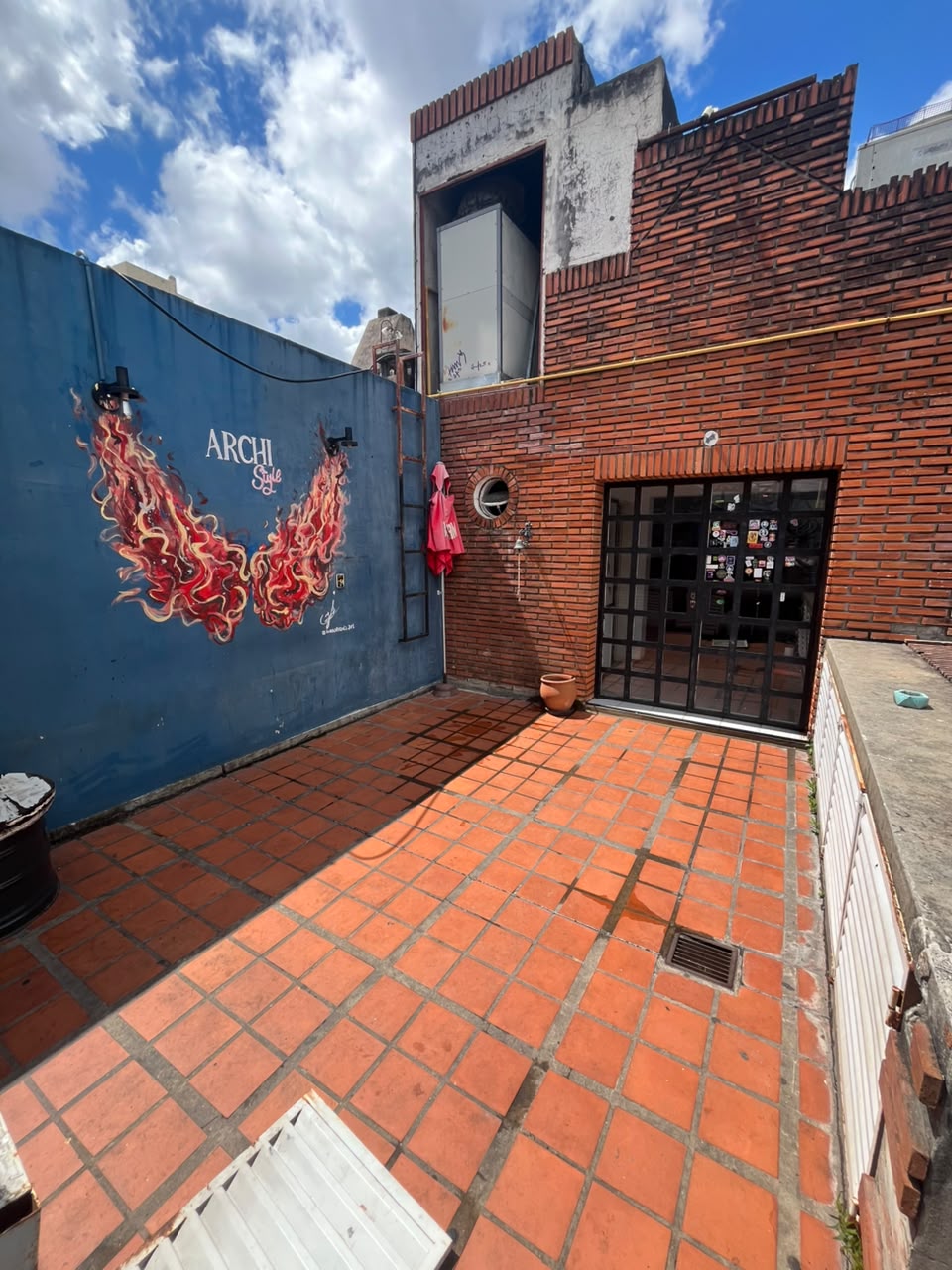 Imagen de la propiedad INMUEBLE CÉNTRICO EN VENTA – IDEAL PARA USO COMERCIAL O PROFESIONAL