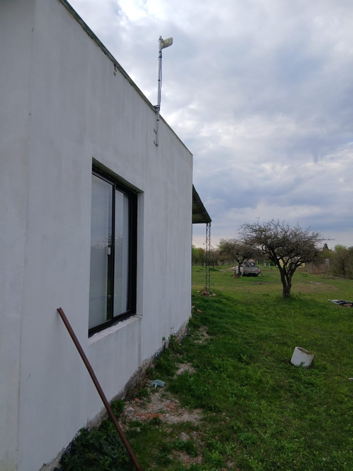 Imagen de la propiedad CASA + 1,5 HECTÁREAS EN VENTA | CONSCRIPTO BERNARDI