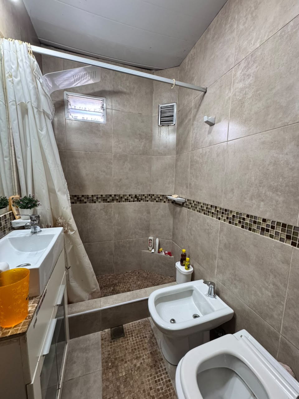 Imagen de la propiedad  DÚPLEX EN VENTA – MONTEVIDEO | PARANA, ENTRE RIOS