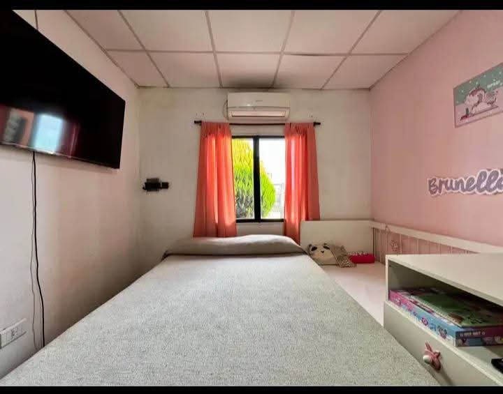 Imagen de la propiedad CASA EN VENTA CON PISCINA Y QUINCHO – COLONIA AVELLANEDA