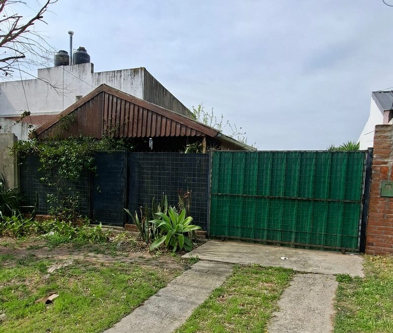Imagen de la propiedad CASA CON TERRENO EN VENTA