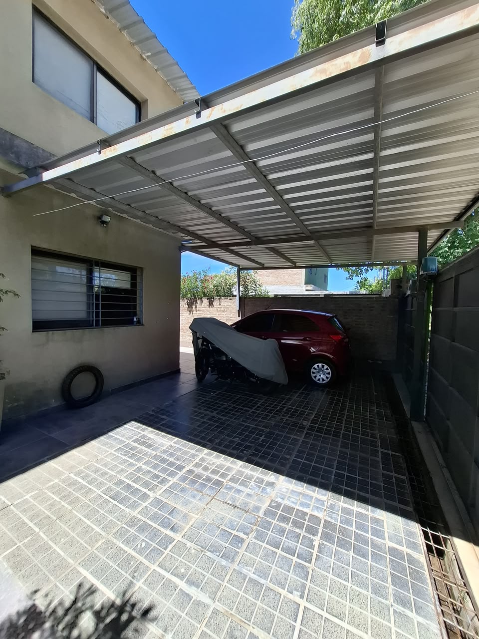 Imagen de la propiedad CASA EN VENTA – ZONA LA TOMA