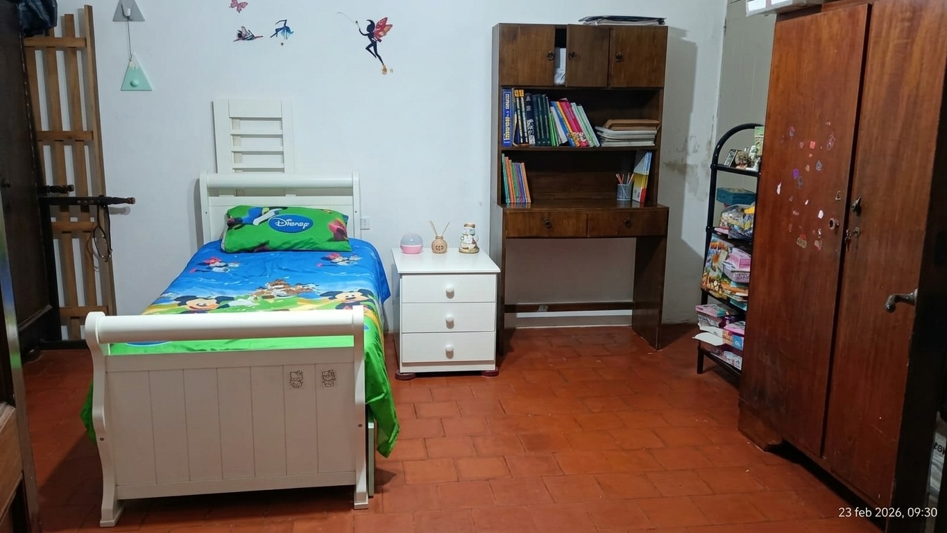Imagen de la propiedad CASA EN VENTA – CERCA DEL PARQUE URQUIZA 