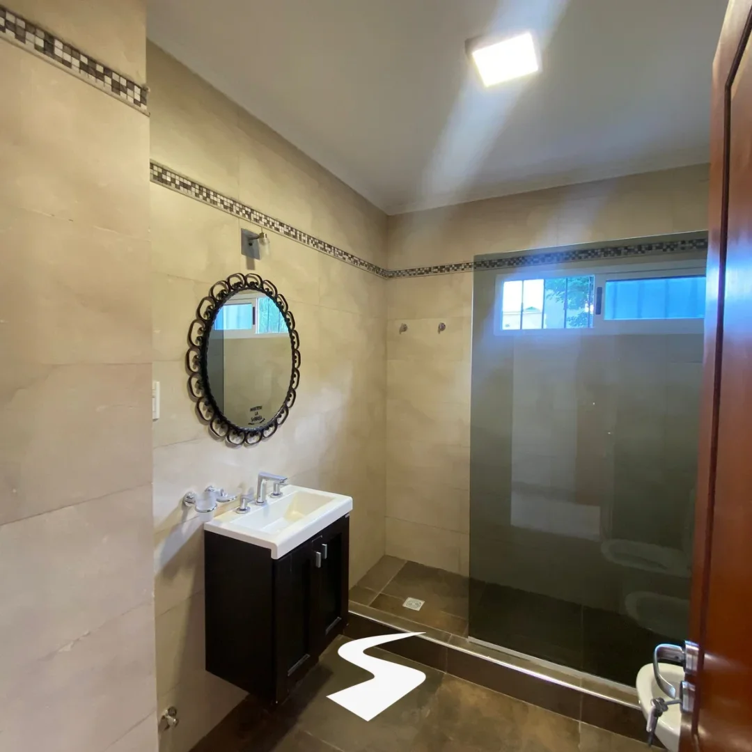 Imagen de la propiedad CASA EN VENTA (APTA CREDITO)