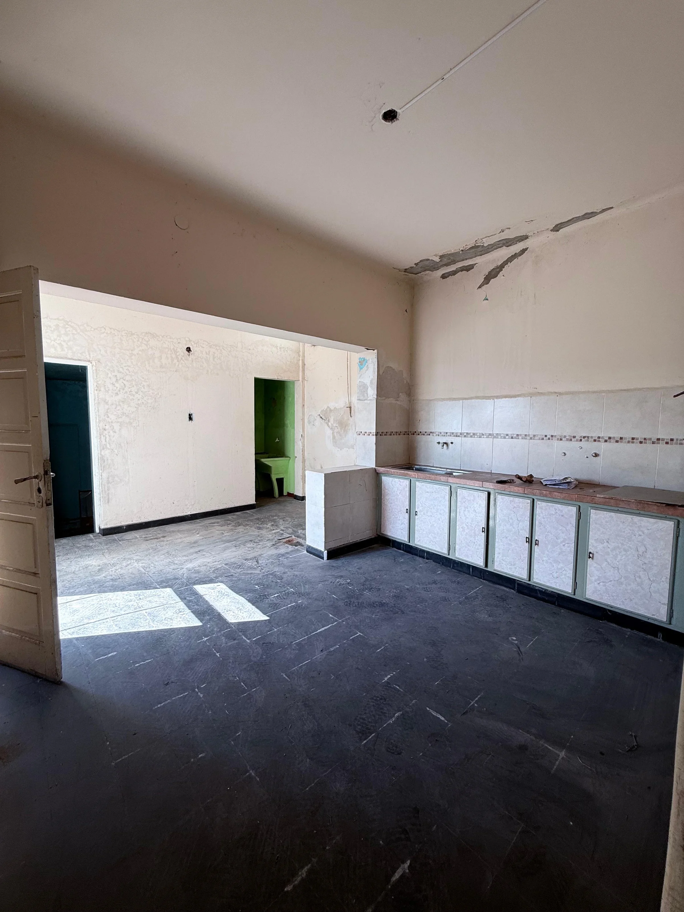 Imagen de la propiedad CASA CON DOBLE ACCESO + GALPON A LA VENTA