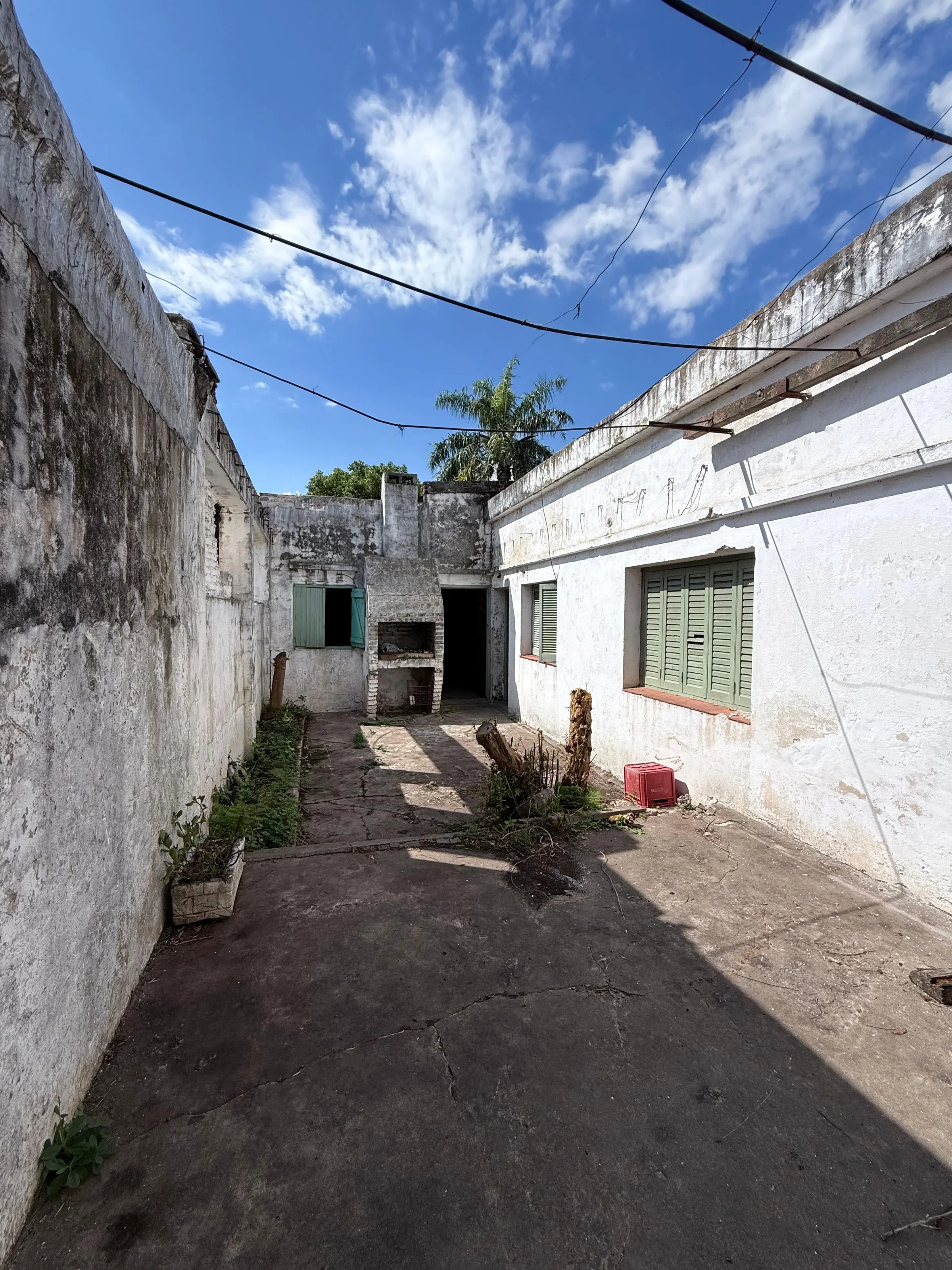 Imagen de la propiedad CASA CON DOBLE ACCESO + GALPON A LA VENTA