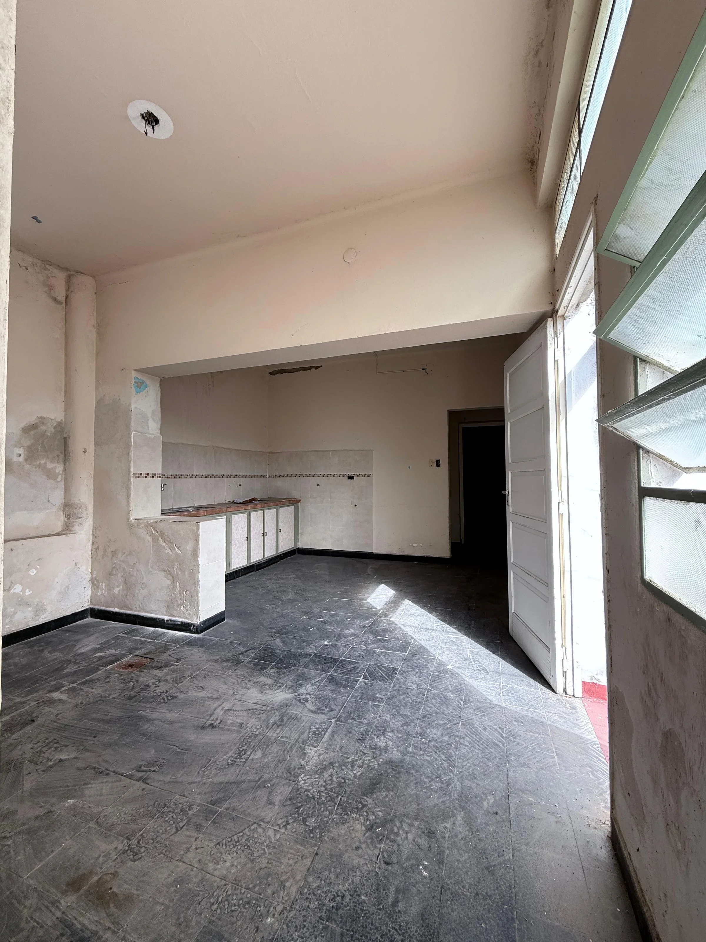 Imagen de la propiedad CASA CON DOBLE ACCESO + GALPON A LA VENTA