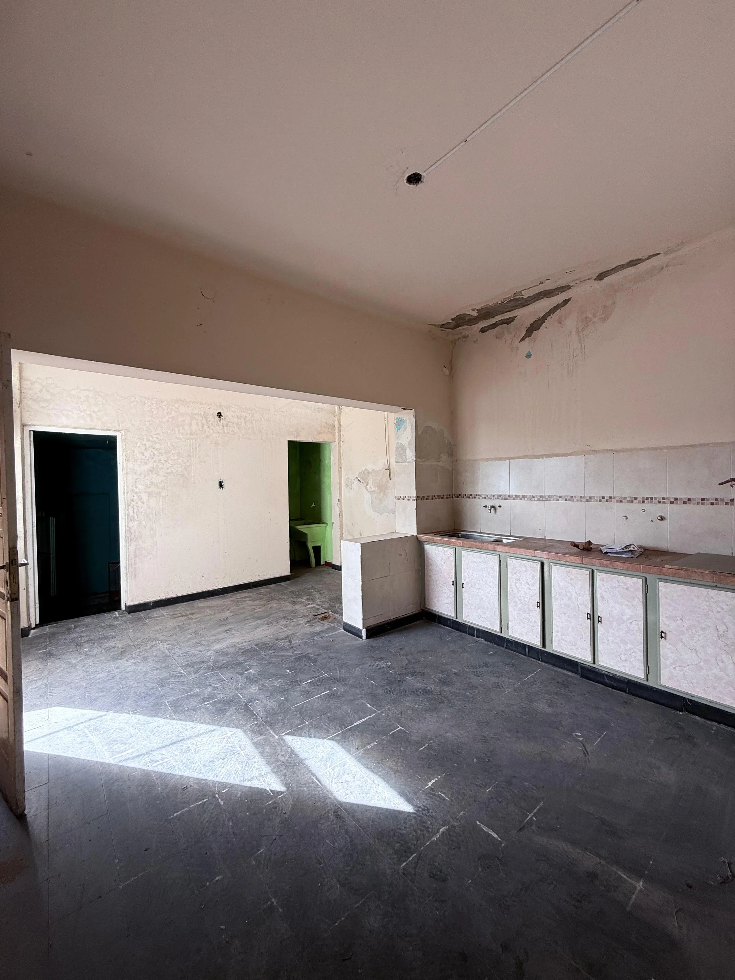 Imagen de la propiedad CASA CON DOBLE ACCESO + GALPON A LA VENTA