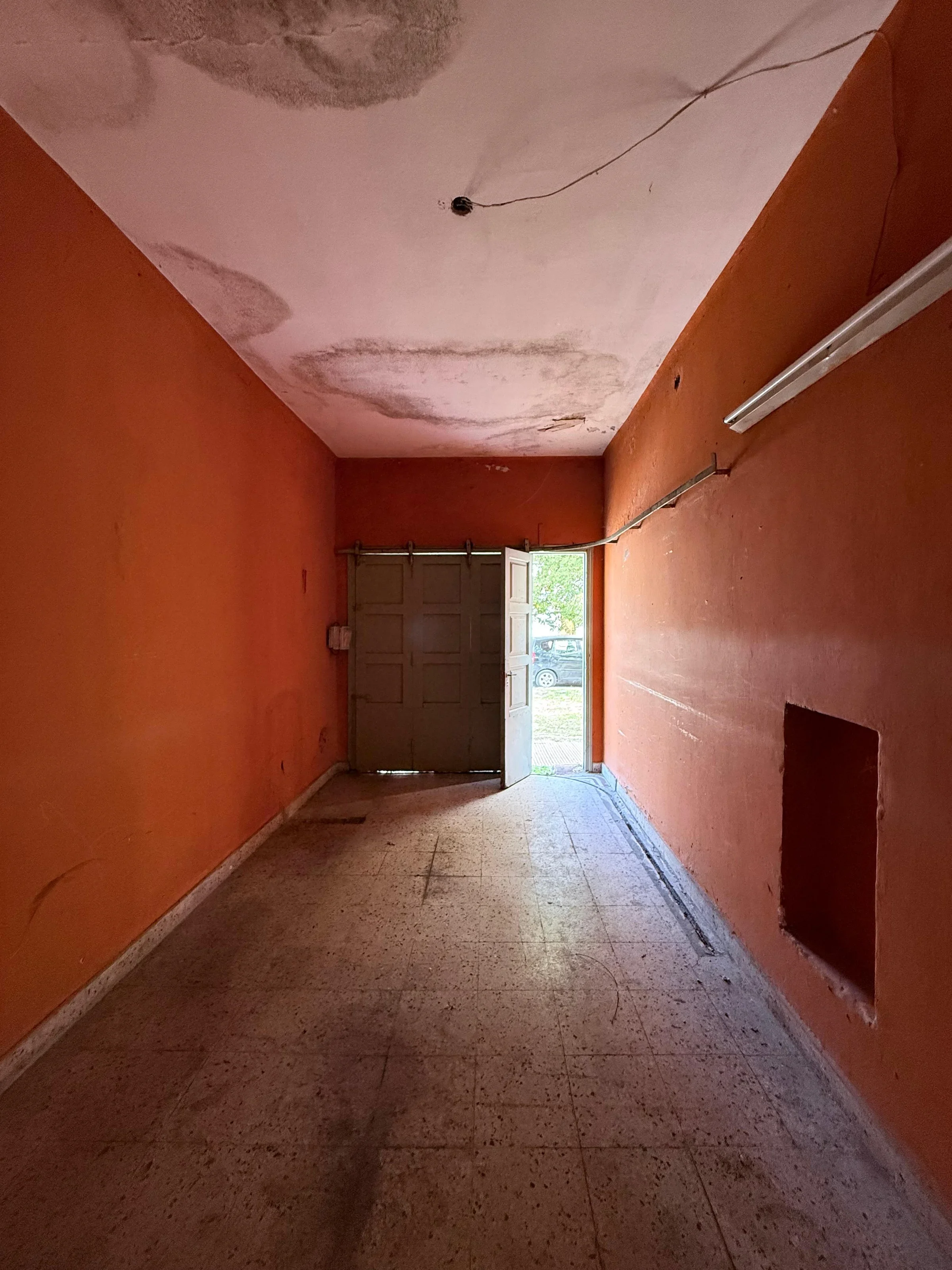 Imagen de la propiedad CASA CON DOBLE ACCESO + GALPON A LA VENTA