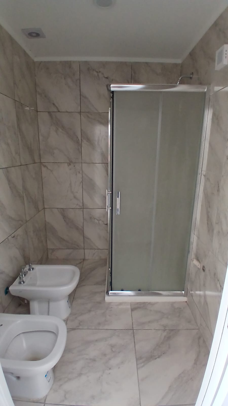 Imagen de la propiedad DEPARTAMENTO SEMIPISO A ESTRENAR EN VENTA – ALEM 