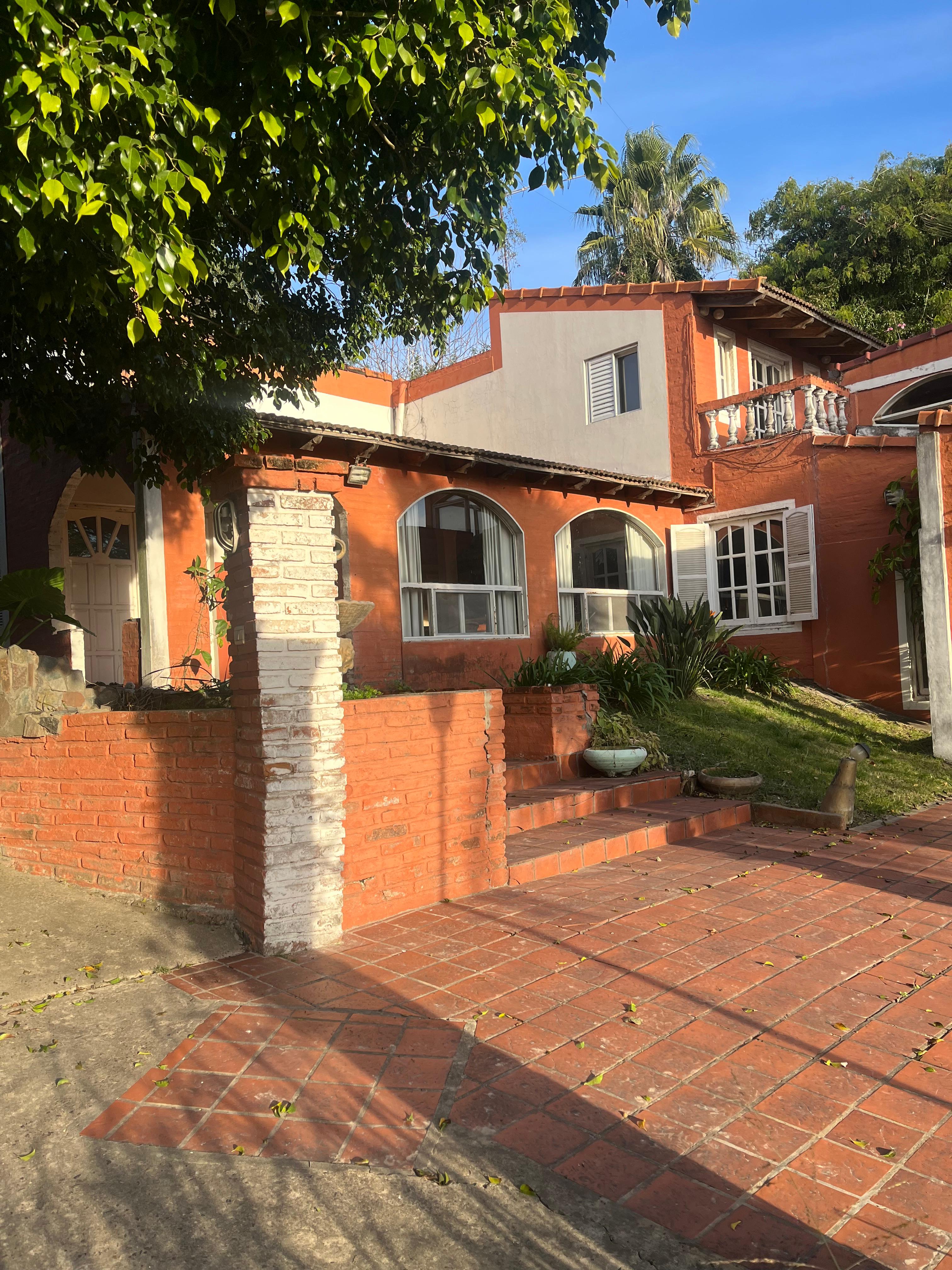 Imagen de la propiedad CASA EN B° PRIVADO COLINAS DEL GOLF