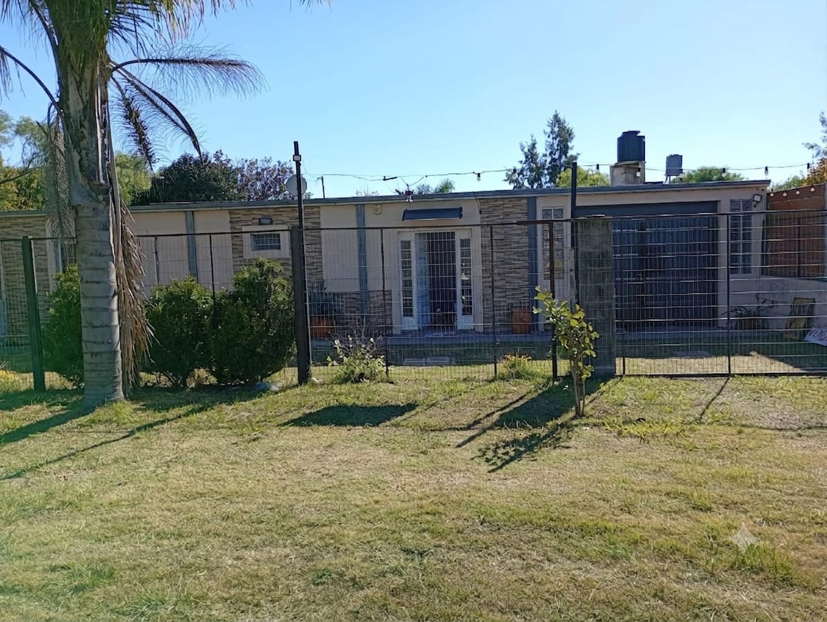 Imagen de la propiedad CASA EN VENTA SOBRE RUTA 12