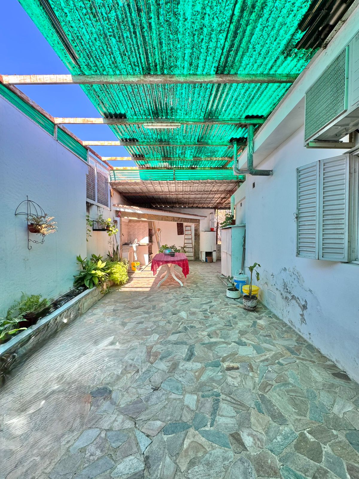 Imagen de la propiedad CASA EN VENTA - AV. ZANNI