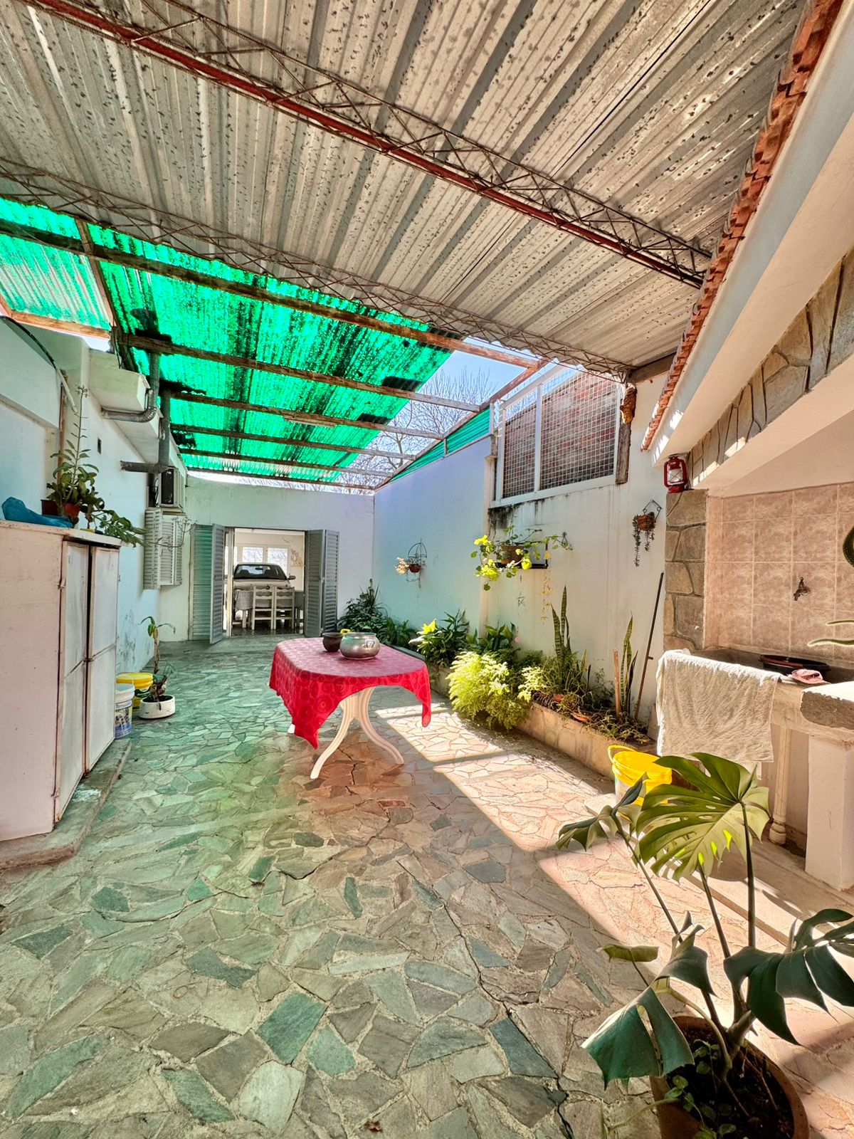 Imagen de la propiedad CASA EN VENTA - AV. ZANNI