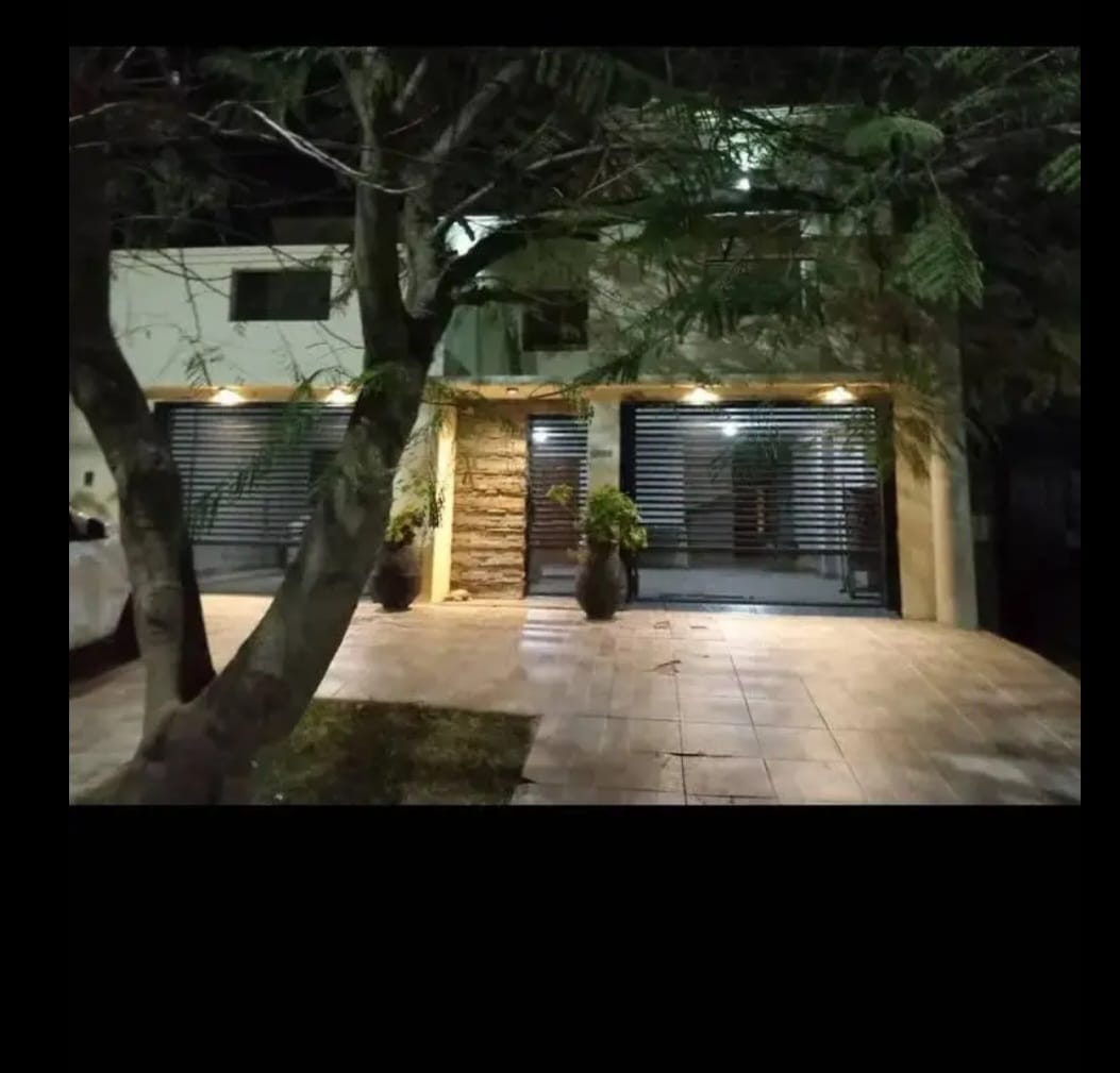Imagen de la propiedad CASA EN VENTA | GDOR. PARERA
