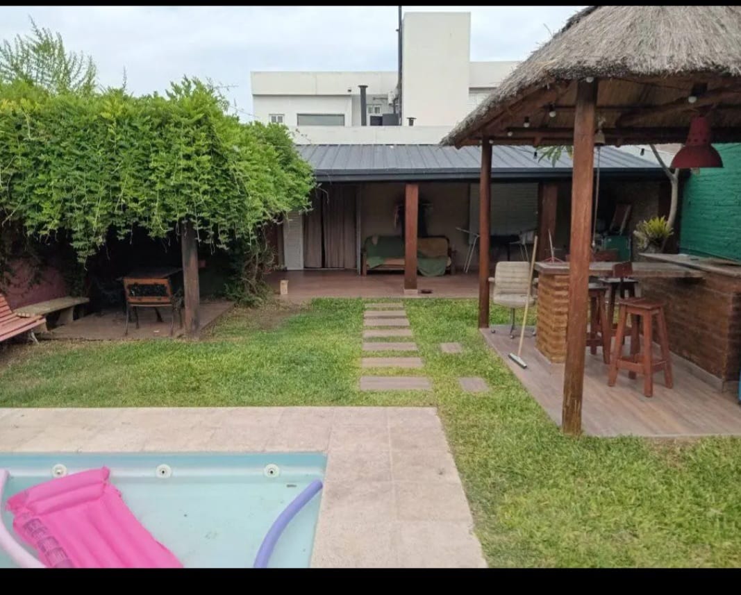 Imagen de la propiedad CASA EN VENTA | GDOR. PARERA