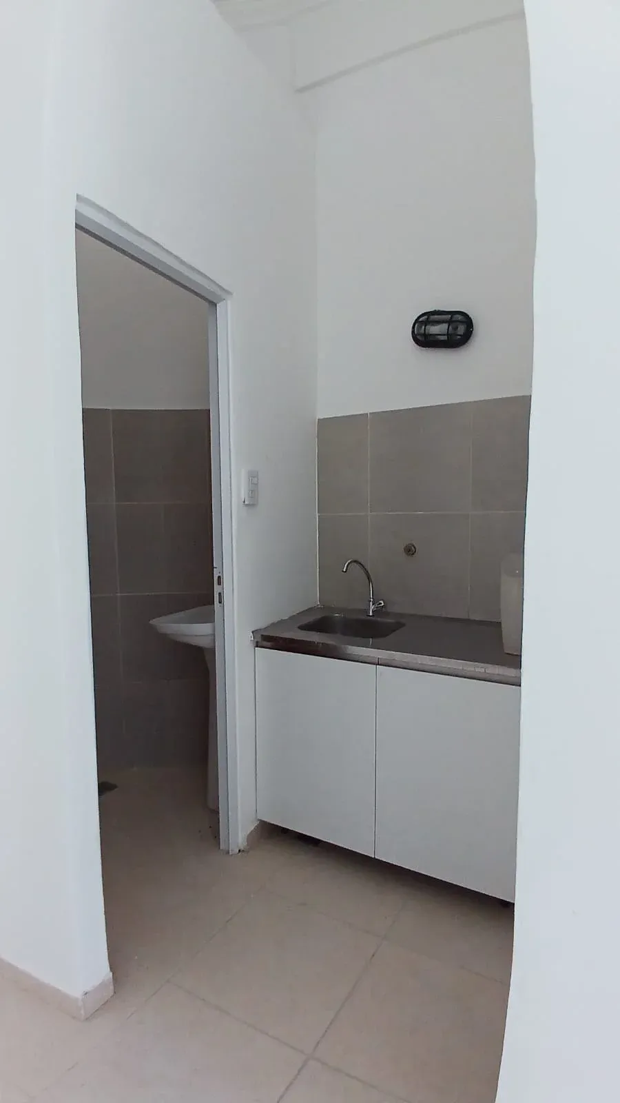 Imagen de la propiedad  LOCAL COMERCIAL + COCHERA EN VENTA