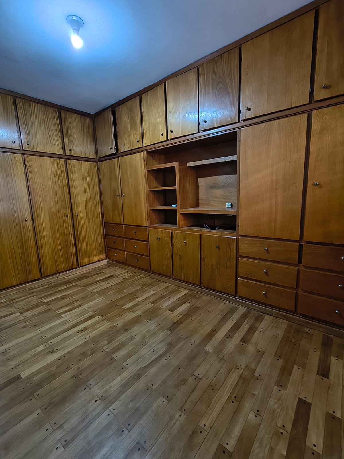 Imagen de la propiedad CHALET EN VENTA – PARANÁ