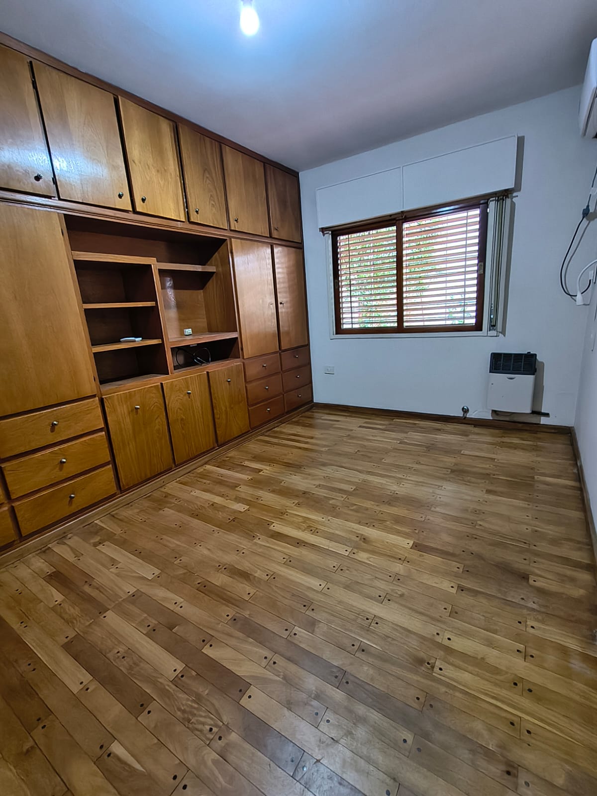 Imagen de la propiedad CHALET EN VENTA – PARANÁ