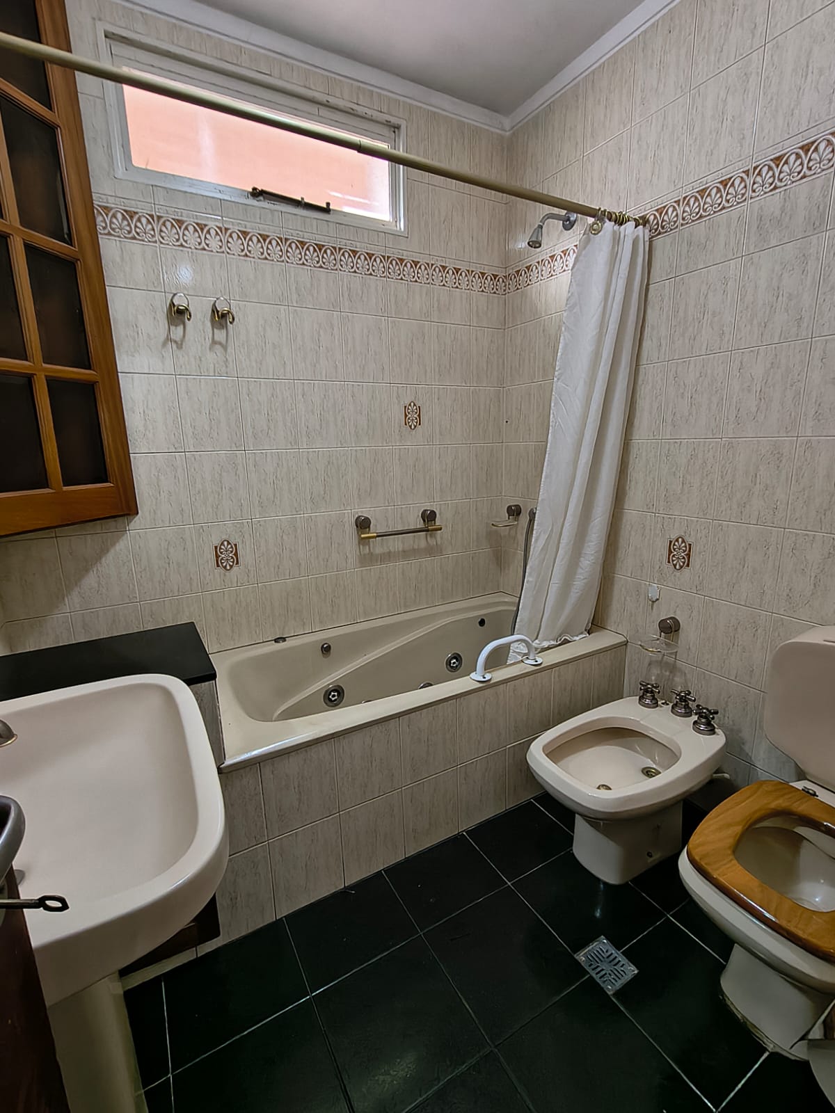 Imagen de la propiedad CHALET EN VENTA – PARANÁ