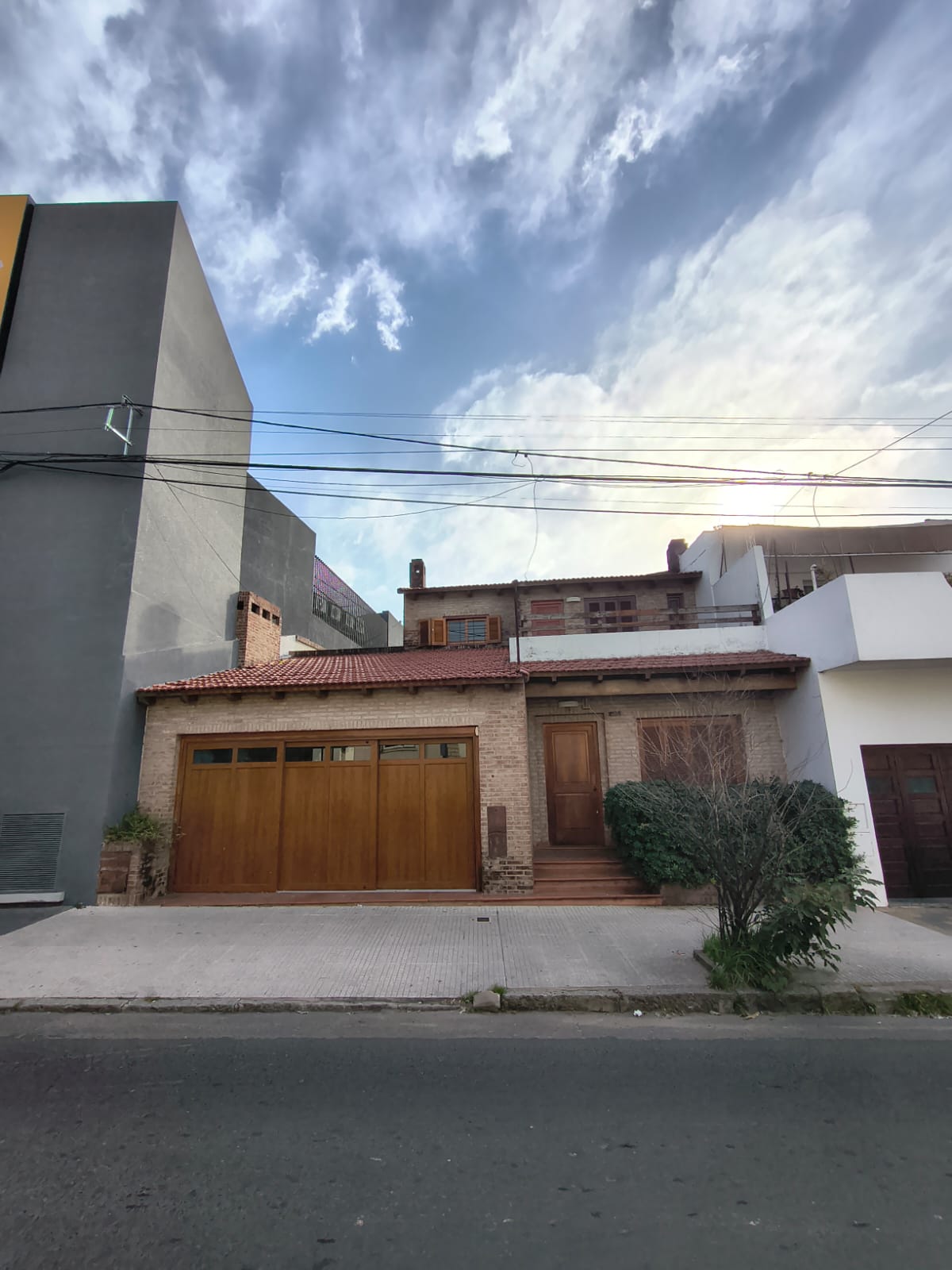 Imagen de la propiedad CHALET EN VENTA – PARANÁ