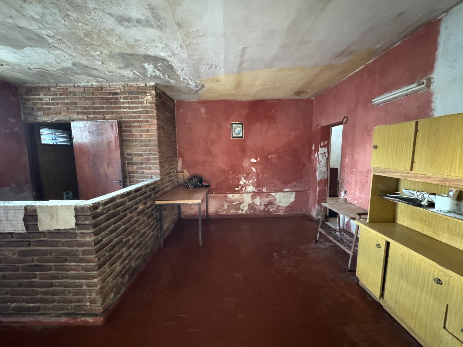 Imagen de la propiedad CASA A REFACCIONAR - 2 DORMITORIOS CON COCHERA