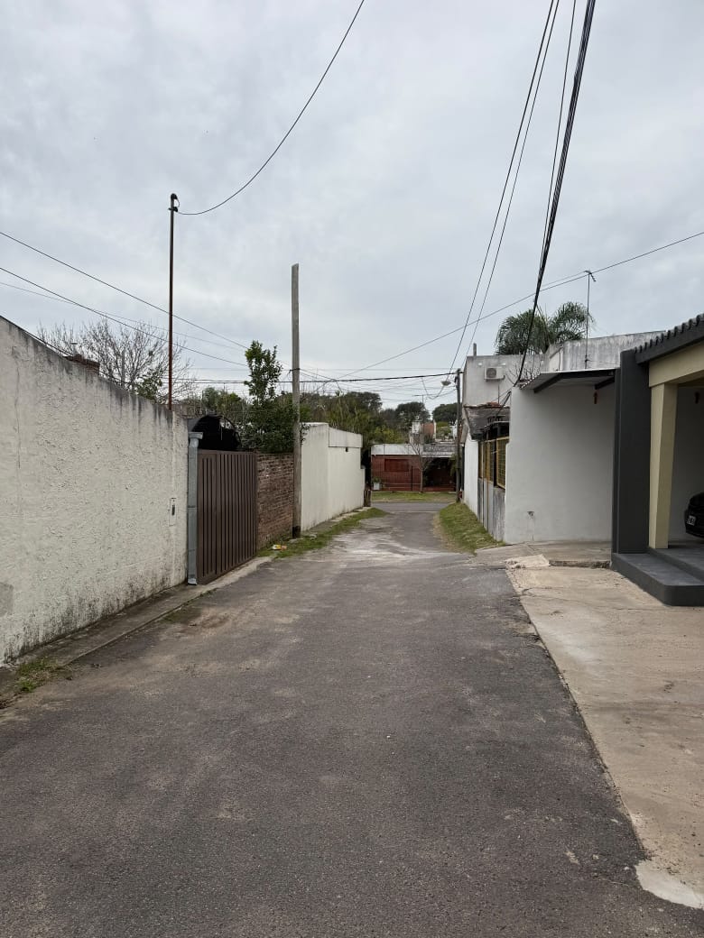 Imagen de la propiedad CASA 3 DORMITORIOS EN VENTA (APTA CREDITO)