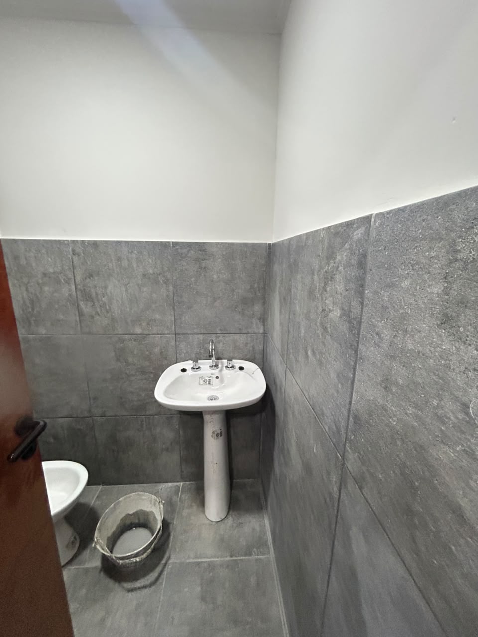 Imagen de la propiedad LOCAL COMERCIAL A ESTRENAR