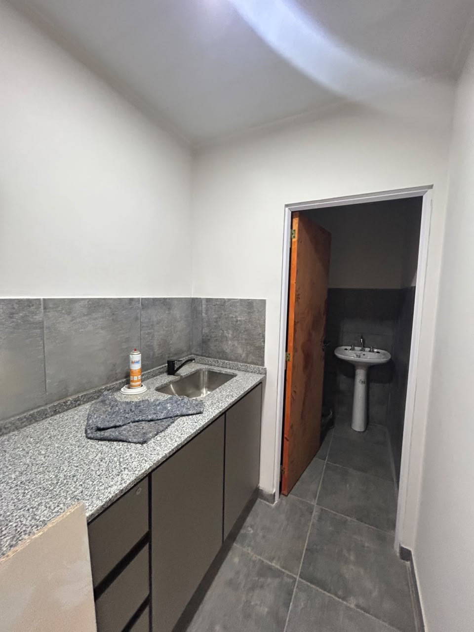 Imagen de la propiedad LOCAL COMERCIAL A ESTRENAR