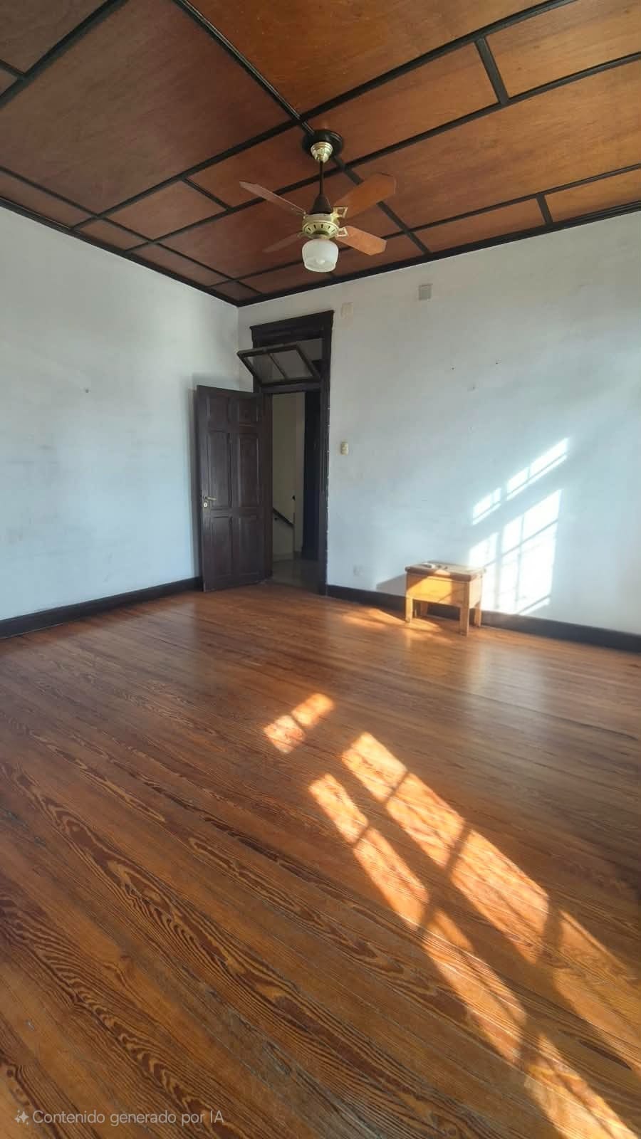 Imagen de la propiedad CHALET A RECICLAR · FRENTE AL ROSEDAL · VISTA AL RÍO PARANÁ
