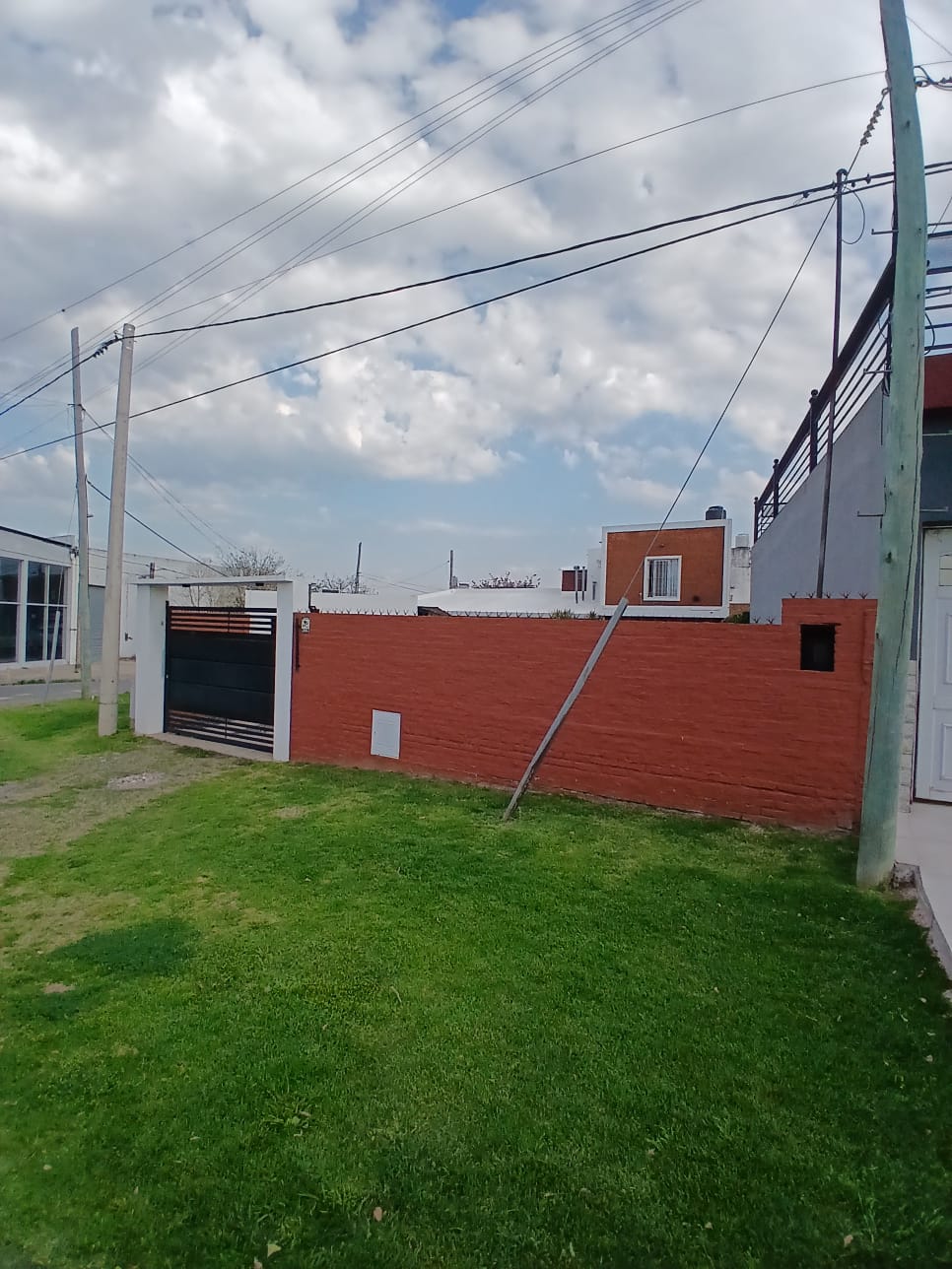 Imagen de la propiedad CASA EN VENTA – ZONA SUR DE PARANÁ