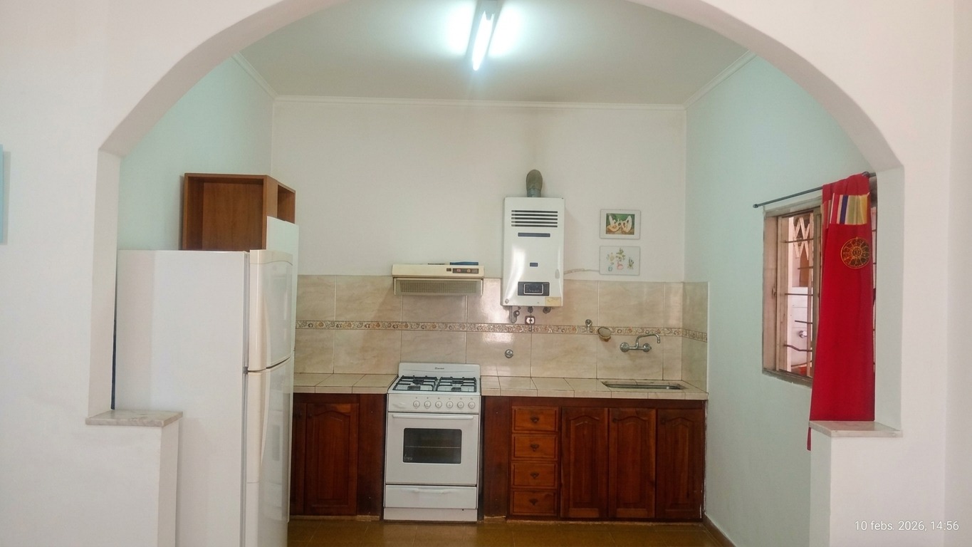 Imagen de la propiedad CASA EN VENTA – CERCA DEL PARQUE URQUIZA 
