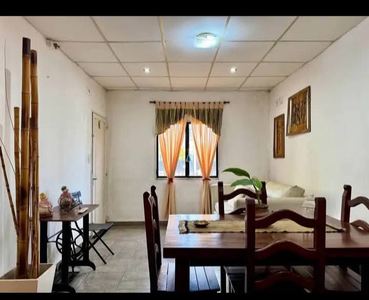 Imagen de la propiedad CASA EN VENTA CON PISCINA Y QUINCHO – COLONIA AVELLANEDA