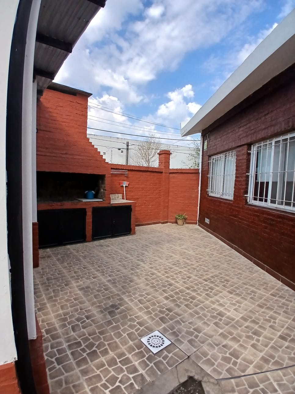 Imagen de la propiedad CASA EN VENTA – ZONA SUR DE PARANÁ 