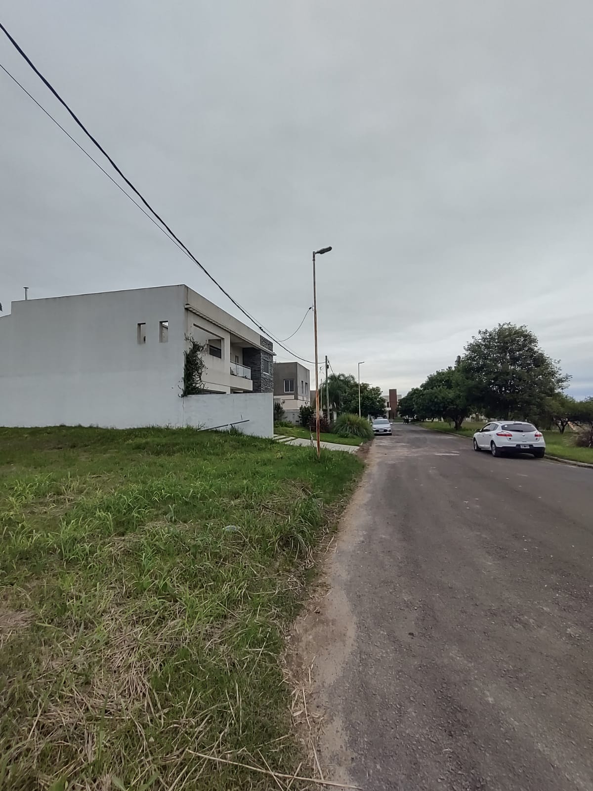 Imagen de la propiedad LOTE EN Bº RESIDENCIAL
