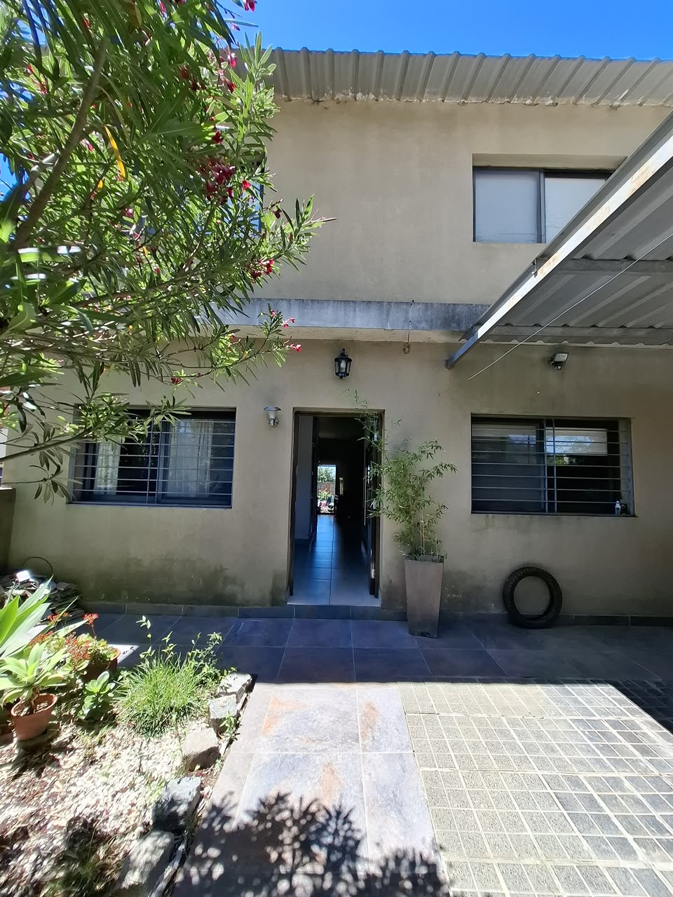 Imagen de la propiedad CASA EN VENTA – ZONA LA TOMA